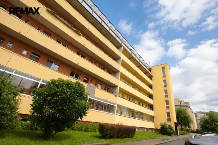 Pronájem bytu 1+1, Praha - Libeň, U školičky, 48 m2