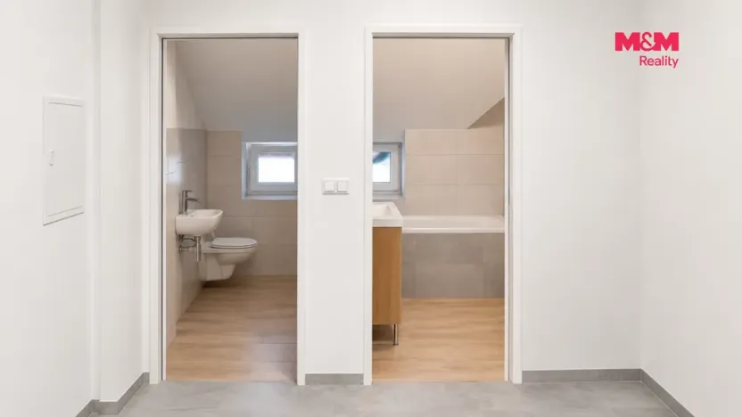 Pronájem bytu 3+kk, Běstovice, 78 m2