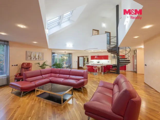 Prodej rodinného domu, Jirny - Nové Jirny, V Zahradách, 350 m2