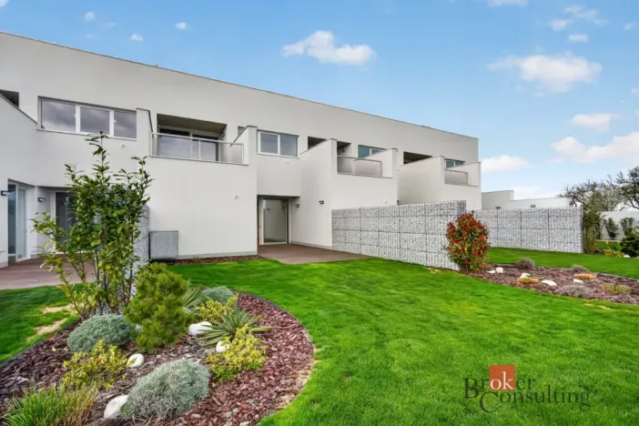Prodej bytu 3+kk, Dolní Dunajovice, Rudé armády, 60 m2