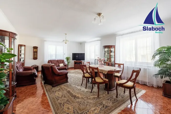 Prodej rodinného domu, Poříčany, U Koupaliště, 182 m2