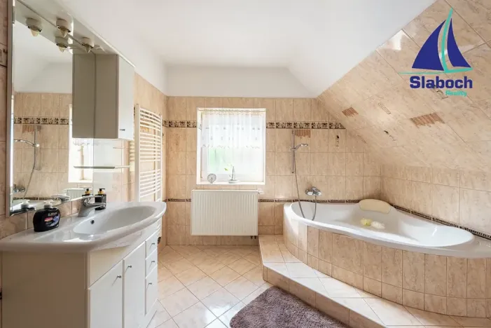 Prodej rodinného domu, Poříčany, U Koupaliště, 182 m2