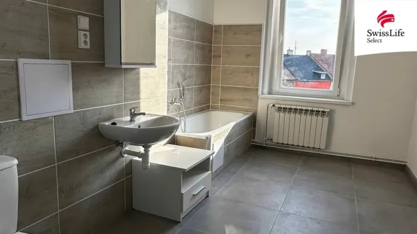 Pronájem bytu 2+1, Teplice, Zemská, 74 m2