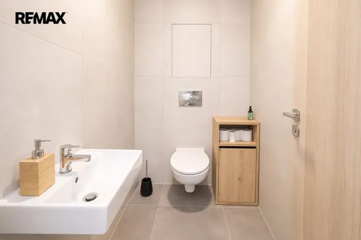Pronájem bytu 3+kk, Praha - Hloubětín, Poděbradská, 70 m2
