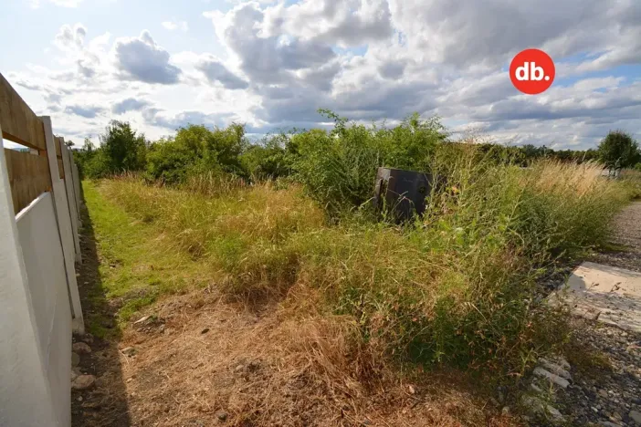 Prodej pozemku pro bydlení, Chbany, 915 m2