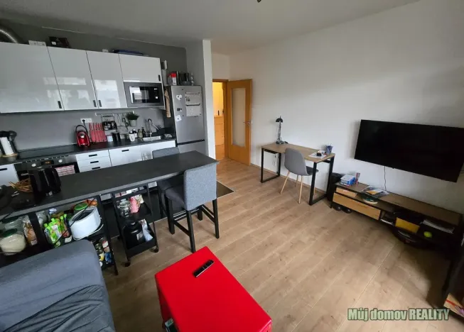 Pronájem bytu 2+kk, Praha - Zbraslav, Neumannova, 41 m2