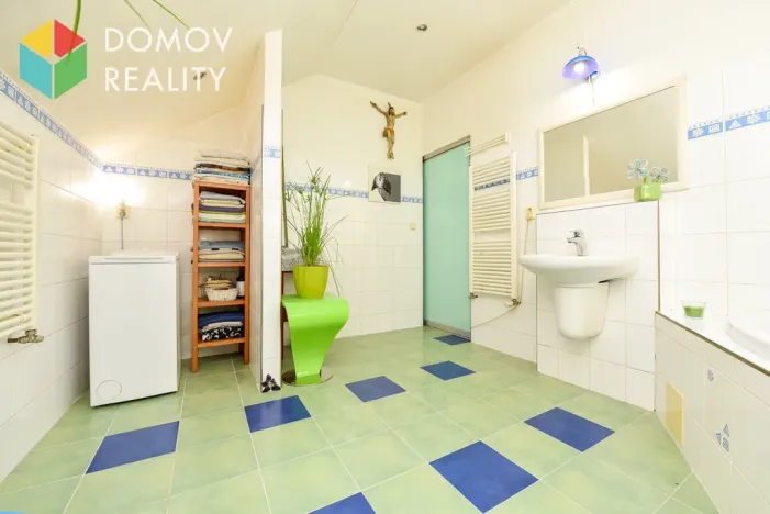 Prodej rodinného domu, Praha, Meziluží, 160 m2
