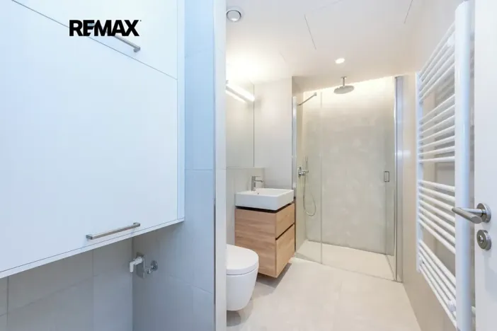 Prodej bytu 2+kk, Praha - Radlice, U Komína, 41 m2