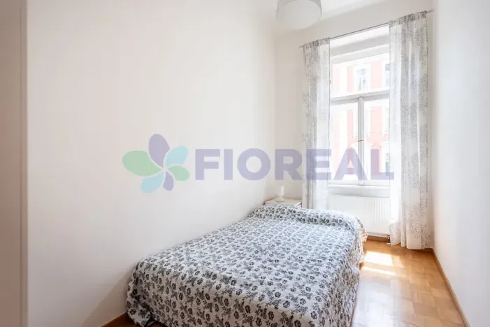 Pronájem bytu 3+kk, Praha - Smíchov, Zborovská, 76 m2