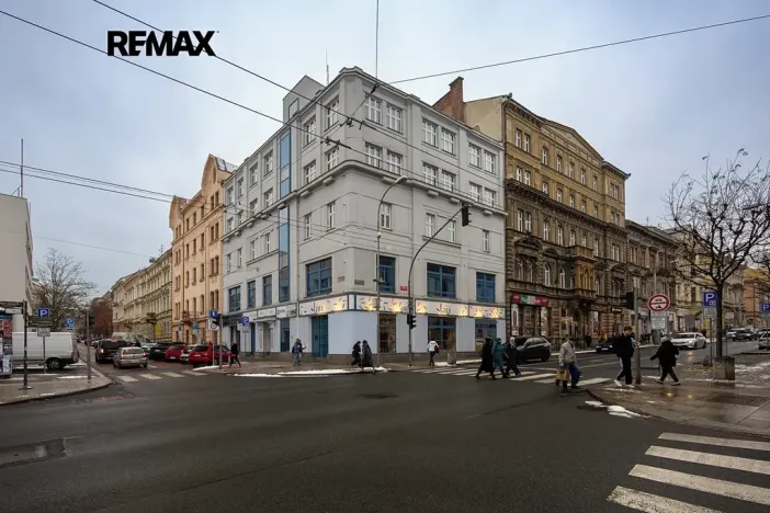 Pronájem obchodního prostoru, Plzeň, Škroupova, 210 m2