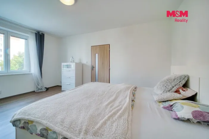 Pronájem bytu 2+kk, Plzeň - Doubravka, Masarykova, 44 m2