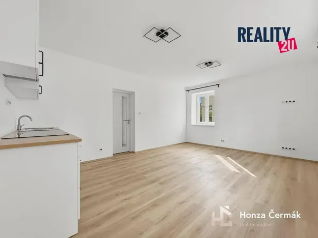 Pronájem bytu 1+kk, Svitavy, Pražská, 35 m2