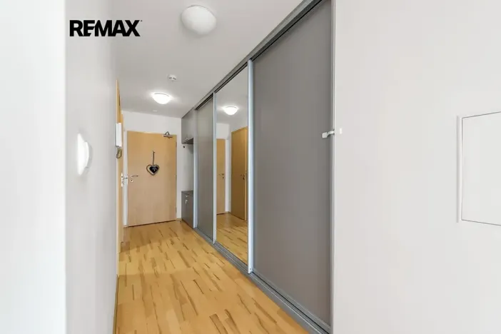Pronájem bytu 2+kk, Praha - Žižkov, Ke kapslovně, 70 m2