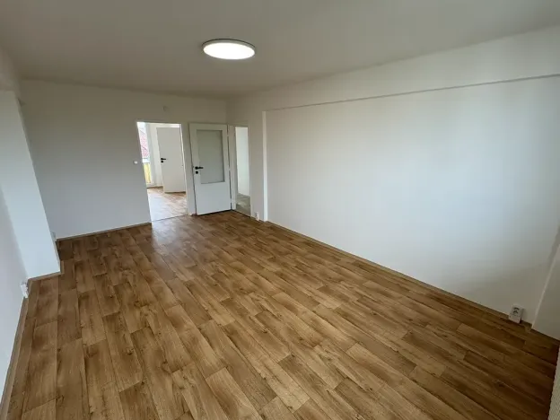 Pronájem bytu 2+1, Strakonice, Bezděkovská, 55 m2