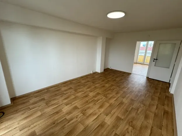 Pronájem bytu 2+1, Strakonice, Bezděkovská, 55 m2