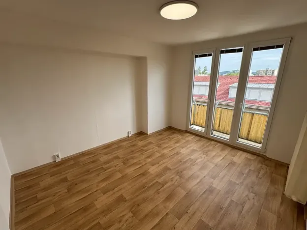 Pronájem bytu 2+1, Strakonice, Bezděkovská, 55 m2
