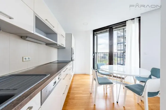 Pronájem bytu 2+kk, Praha - Žižkov, Malešická, 98 m2