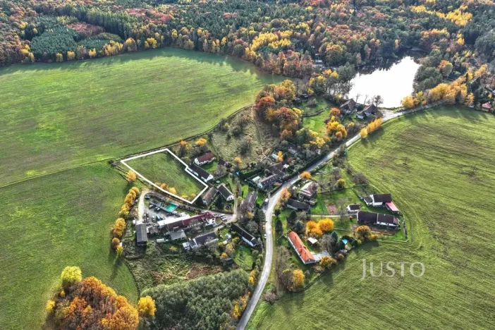 Prodej pozemku pro bydlení, Lipoltice - Sovoluská Lhota, 1087 m2