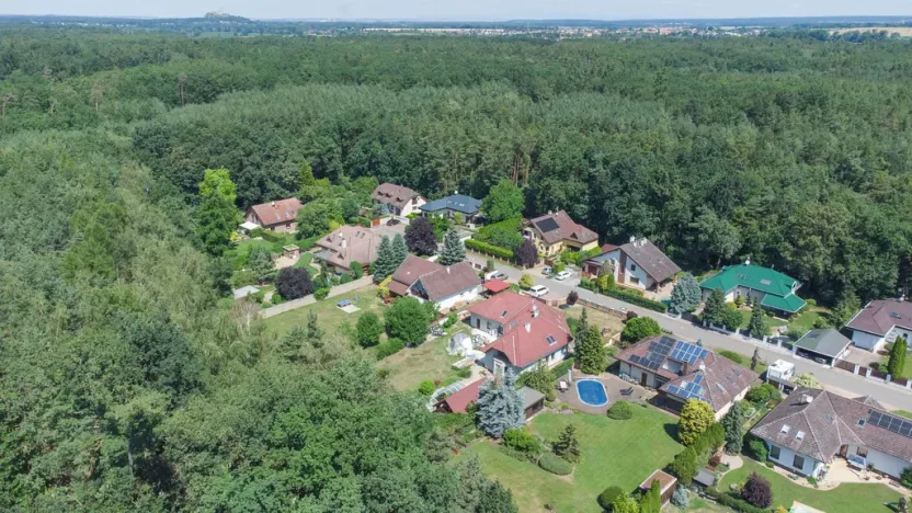 Prodej rodinného domu, Sezemice - Veská, 400 m2