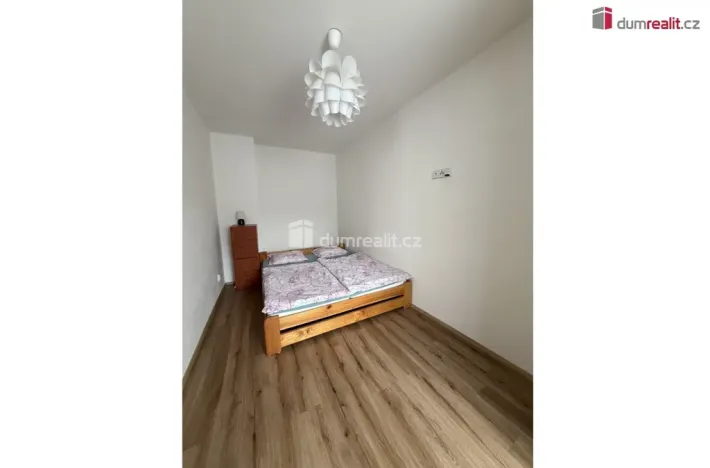 Prodej rodinného domu, Bánov, 128 m2