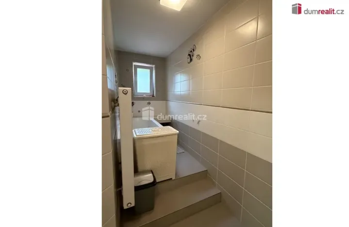 Prodej rodinného domu, Bánov, 128 m2