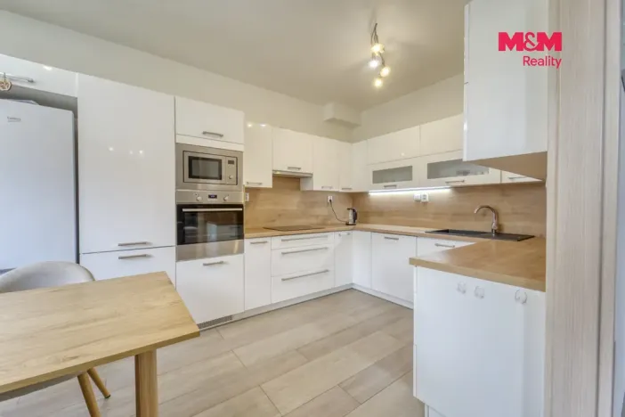 Pronájem bytu 3+kk, Plzeň - Jižní Předměstí, Černická, 81 m2