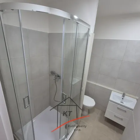 Pronájem bytu 1+kk, Děčín, Žerotínova, 35 m2