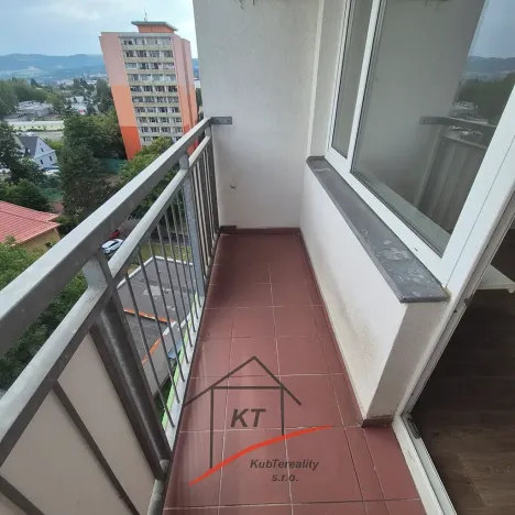 Pronájem bytu 1+kk, Děčín, Žerotínova, 35 m2