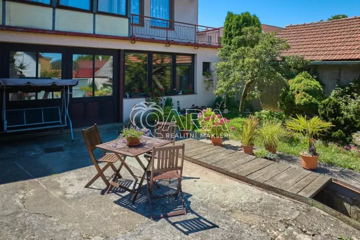 Prodej rodinného domu, Bzová, 165 m2