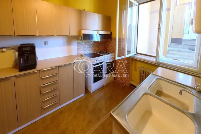 Prodej rodinného domu, Bzová, 165 m2
