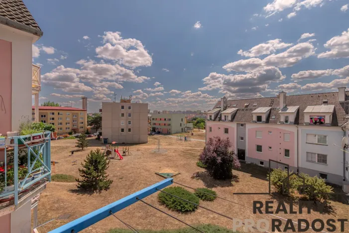 Prodej bytu 1+kk, Znojmo, U Lesíka, 33 m2