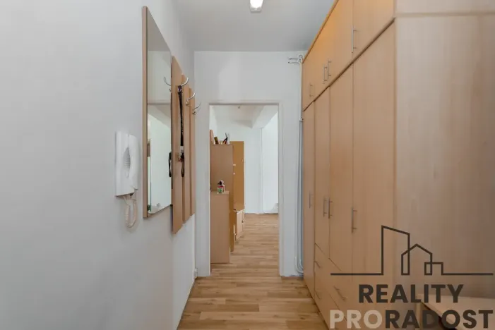 Prodej bytu 1+kk, Znojmo, U Lesíka, 33 m2