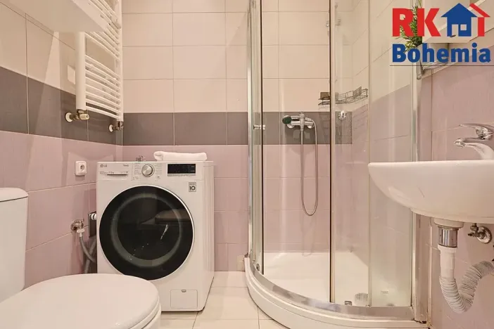 Prodej bytu 1+kk, Praha - Holešovice, U smaltovny, 22 m2