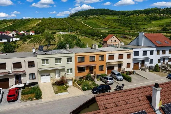 Prodej rodinného domu, Perná, 250 m2