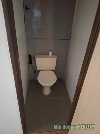 Pronájem bytu 3+1, Praha - Řepy, Na chobotě, 75 m2