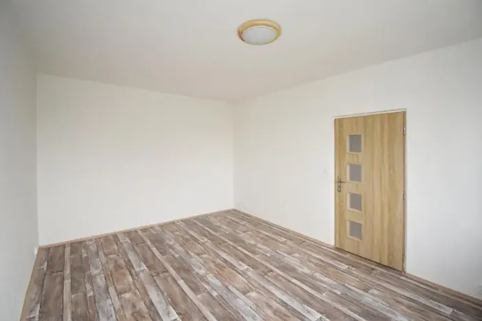 Pronájem bytu 1+1, Chomutov, Dřínovská, 35 m2