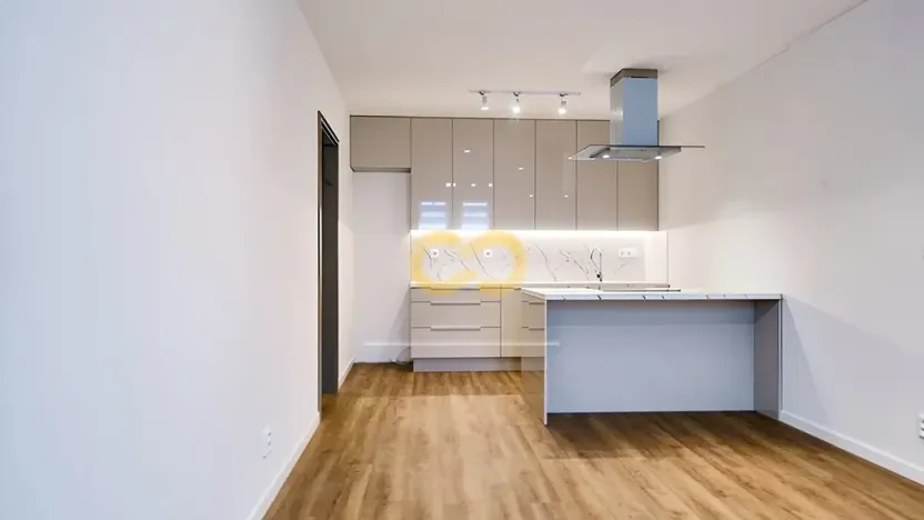 Pronájem bytu 2+kk, Písek, Alšovo nám., 66 m2