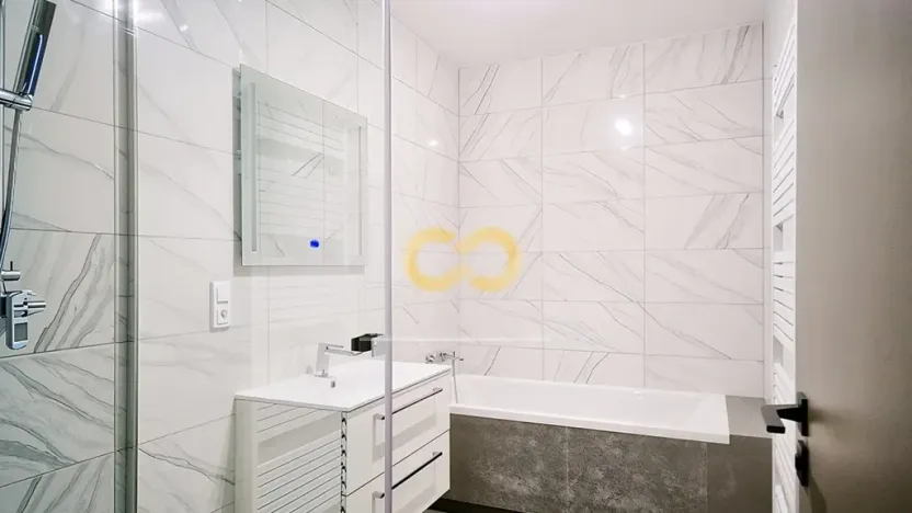 Pronájem bytu 2+kk, Písek, Alšovo nám., 66 m2