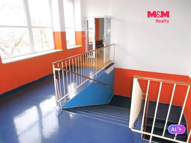Pronájem obchodního prostoru, Ostrava - Mariánské Hory, Karasova, 335 m2