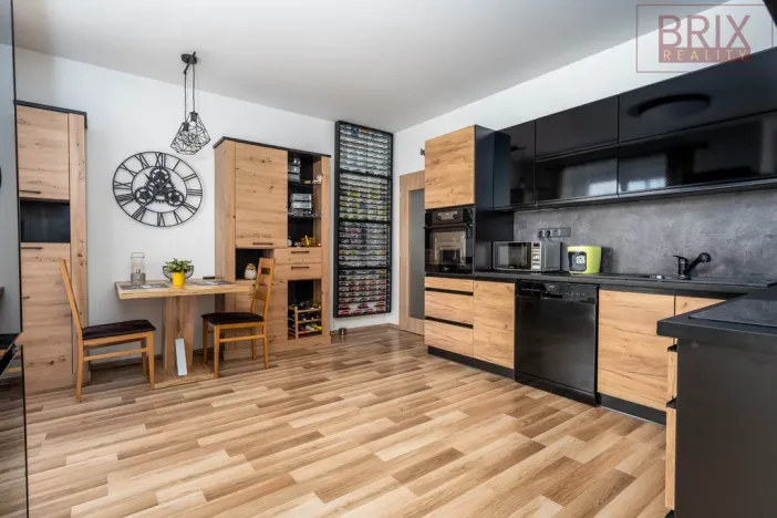 Prodej bytu 2+kk, Praha, Oty Bubeníčka, 57 m2