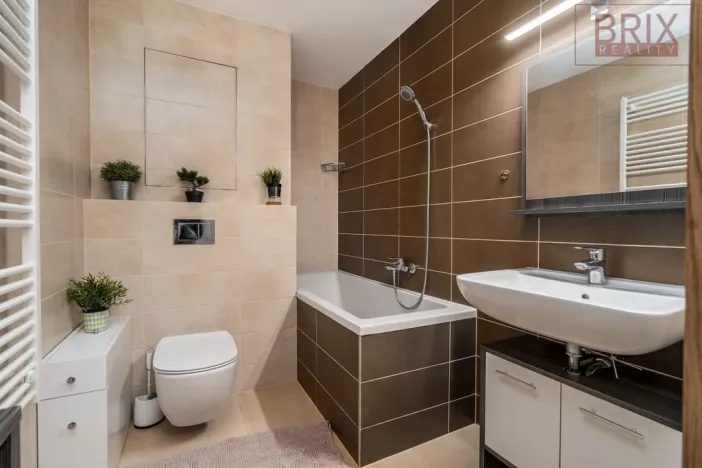 Prodej bytu 2+kk, Praha, Oty Bubeníčka, 57 m2