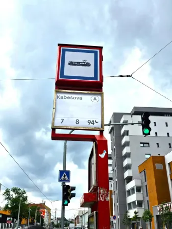 Pronájem bytu 2+kk, Praha - Vysočany, Pod Harfou, 36 m2
