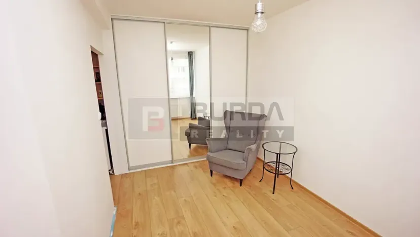 Pronájem bytu 2+kk, Praha - Troja, Hnězdenská, 36 m2
