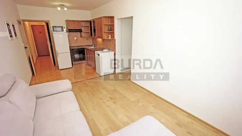 Pronájem bytu 2+kk, Praha - Troja, Hnězdenská, 36 m2