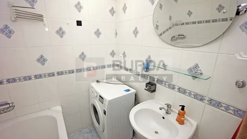 Pronájem bytu 2+kk, Praha - Troja, Hnězdenská, 36 m2