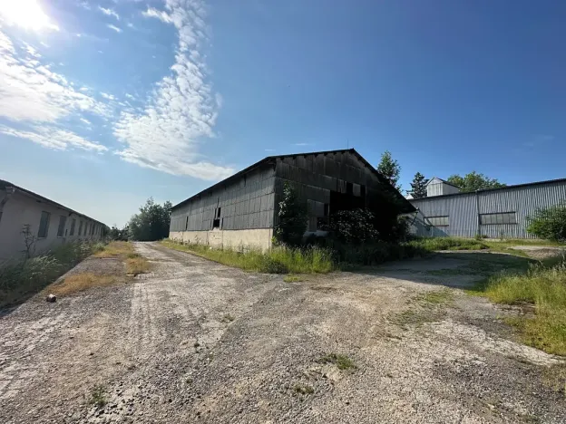 Dražba - jiné, Dub, 814 m2