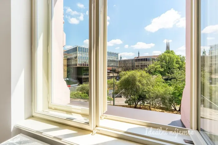 Pronájem bytu 3+kk, Praha - Nové Město, Na Moráni, 94 m2