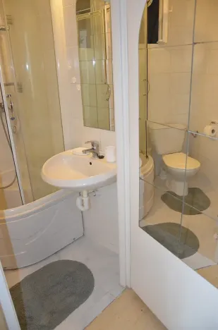 Pronájem bytu 1+kk, Praha, Pelhřimovská, 27 m2
