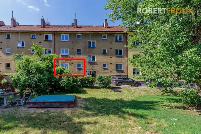 Prodej bytu 2+1, Praha - Bubeneč, Ve struhách, 48 m2
