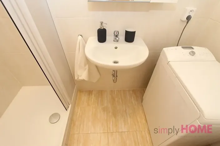 Pronájem bytu 2+1, Praha - Žižkov, Husitská, 63 m2